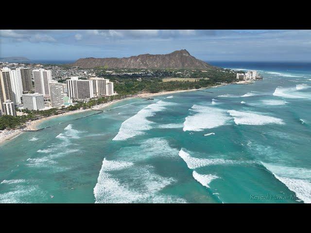 Code Red II Swell Hits Waikiki (July 17, 2022)  4K