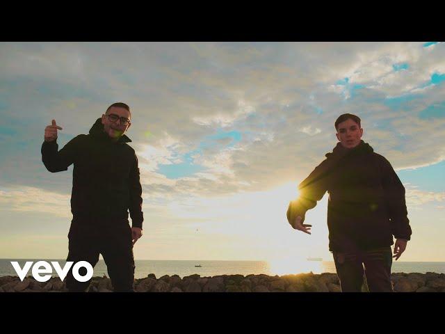 Rocco Hunt, Nicola Siciliano - Ngopp'A Luna (Official Video)