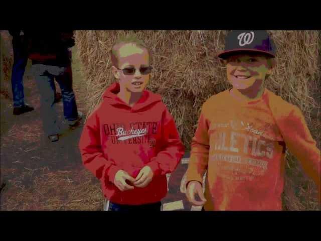 2 kids solving a spooky Halloween maze - SEE WARNING