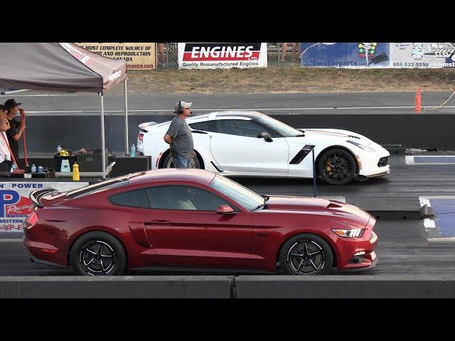 Coyote Mustang GT vs Corvette z06 - drag racing