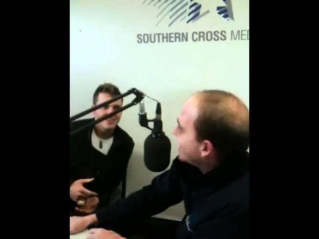 HOT FM - Rob & Heidi get hypnotised (The gay traffic guy)