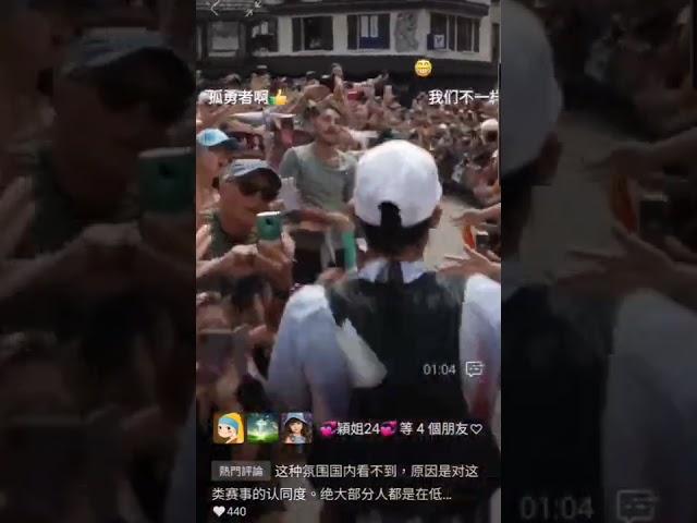 感染了新冠奧密克戎的西班牙選手K天王奪得聖殿級越野跑賽事UTMB“環阿爾卑斯山勃朗峰超級越野賽”的冠軍。 組委會允許核酸陽性的他參賽——所有的觀眾都不戴口罩和他親密接觸…都不當回事兒，shorts