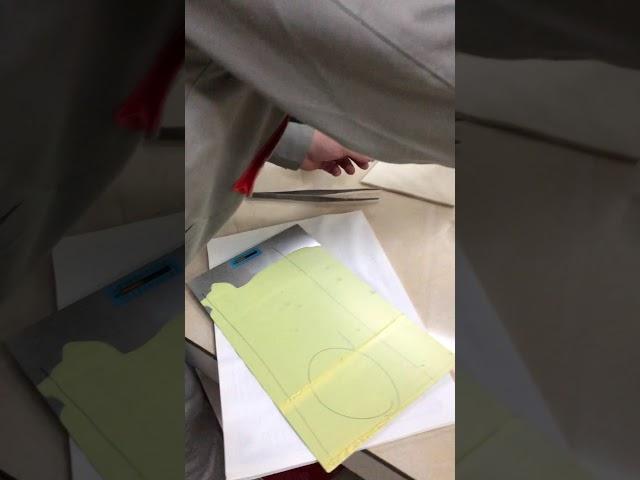 Painting GI sample in the laboratory video 2