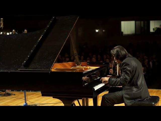 "Dance with goblets" from the "Swan lake" by Tchaikovsky. Virtuosic piano cover by Karen Kornienko