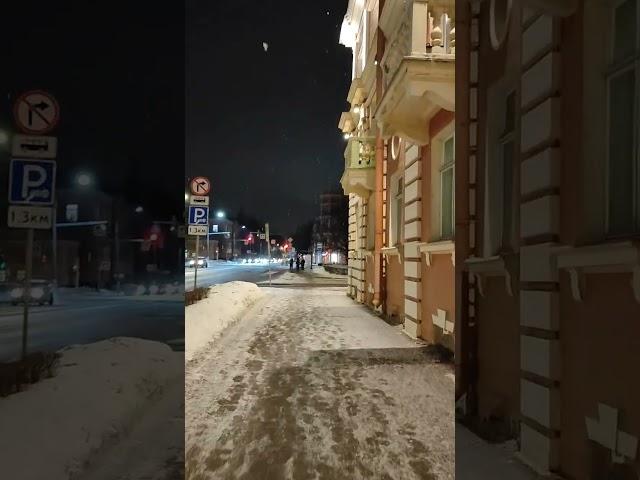 жизнь это сон. для кого-то плохой, а для кого-то благой.