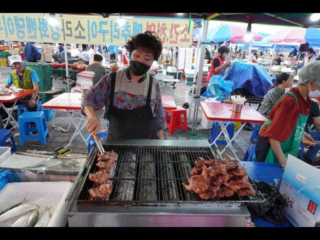 메추리 구이 3마리 만원!! 역대급 크기의 메추리 영계인줄!! 뼈도 함께 먹어요 대박!! 강화밴댕이집(모란민속5일장)/Grilled quail/Korean street food