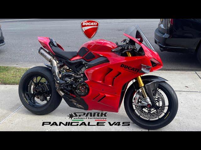 Ducati Panigale V4S -Spark Racing Full Titanium Exhaust - LOUD MOTO GP SOUND (Revs @ the end)