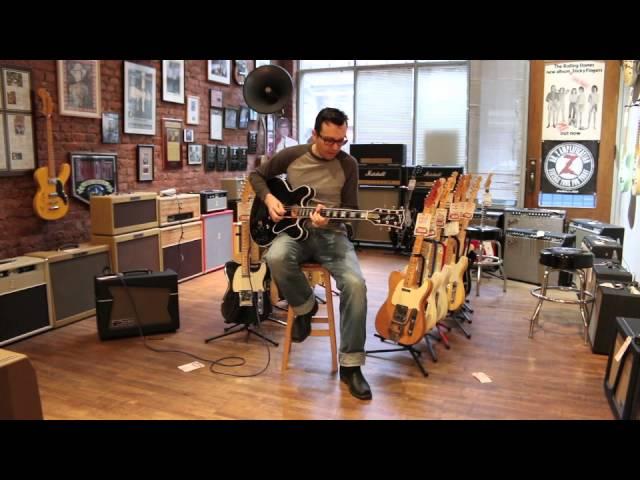 Eric Daw Demos Gibson BB King Lucille at Emerald City Guitars