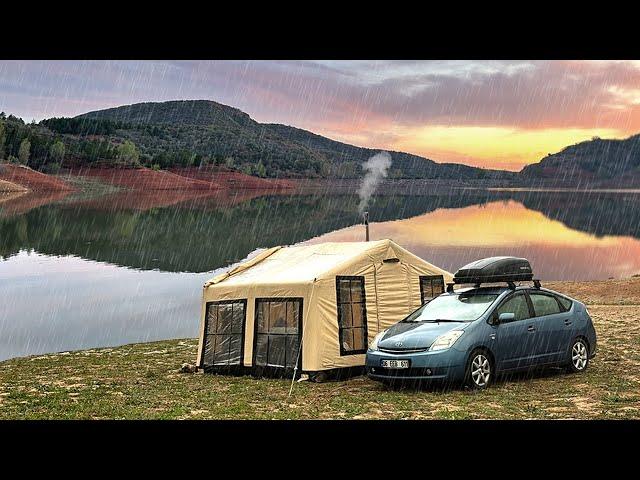 THUNDER STORM AND TORRENT RAIN CAMPING WITH INFLATABLE TENT WITH WOODEN STOVE