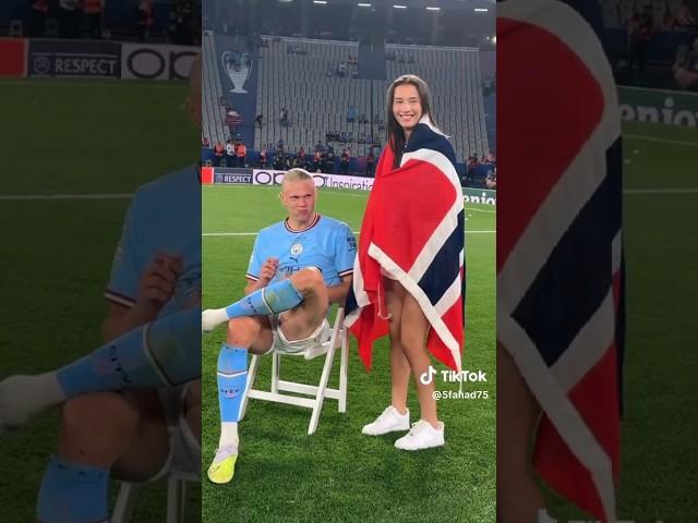 Haaland And his Girlfriend's Beautiful Moment️ #football #haaland