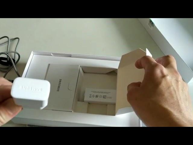 Samsung SM-T505 Galaxy Tab A7(2020) 10.4 Unboxing