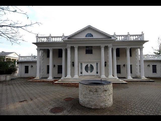 Inside John Gotti Junior Mansion after the first Youtubers raided the place. That’s messed up!