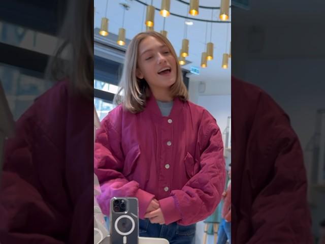 This 14 years old girl shocked everyone with her voice ️