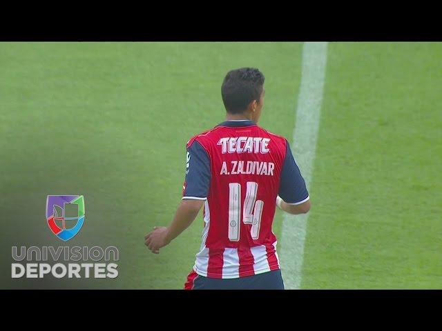 Golazo de Ángel Saldivar que pone en ventaja a Chivas