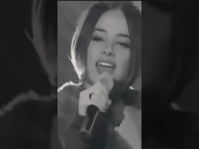 Alizee - Shorts Beatifull Moment