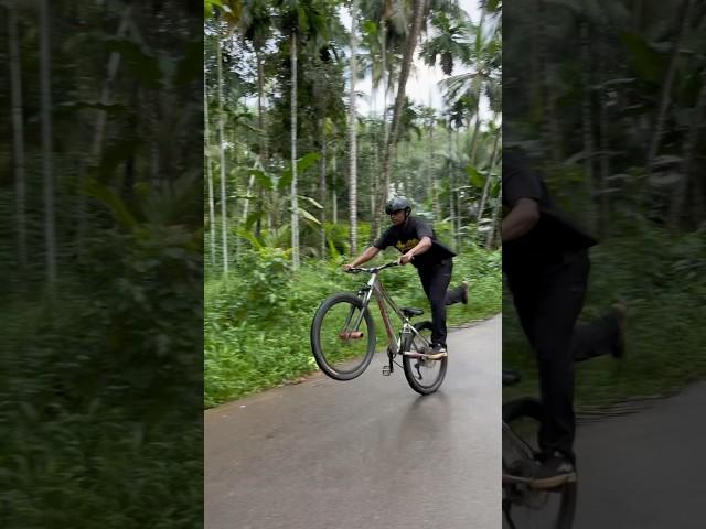 #cycle #trending #mtb #stunt omg