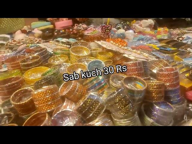 Aaj hum gaye sasti shopping per || sasta bazar || shahina mohsin