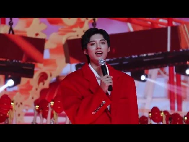 [ENG SUB] IDOL'S VLOG - Aaron Deng Chaoyuan in Sichuan Spring Festival Gala