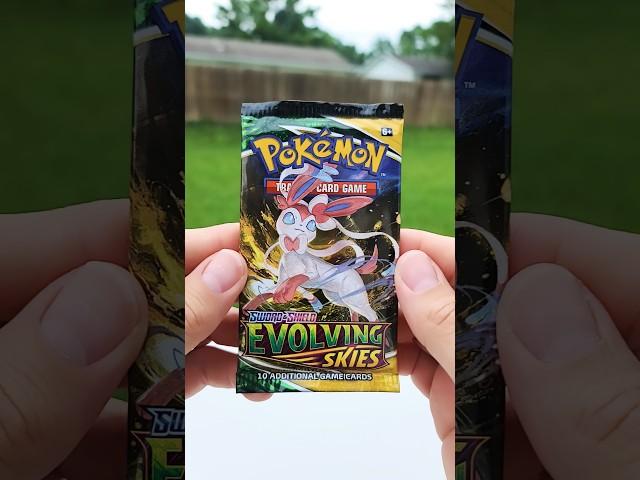 Pokémon Evolving Skies Booster Pack RIP! #pokemontcg #pokemoncardopening #evolvingskies
