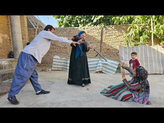 The first wife threatens the second wife with a gun to leave her life. #Polygamylife
