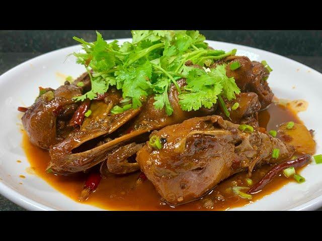 I bought 10 duck heads for 23 yuan and made a homemade version of braised duck heads.