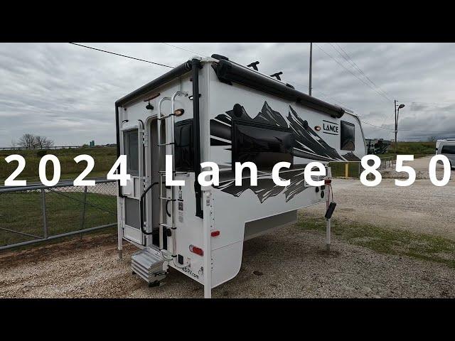 2024 lance 850 Truck Camper