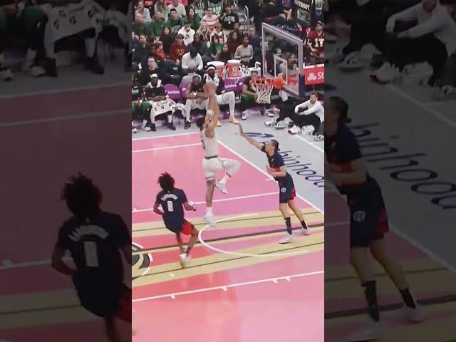 Jason Tatum rushing with two handed slammed #nba #league #highlights