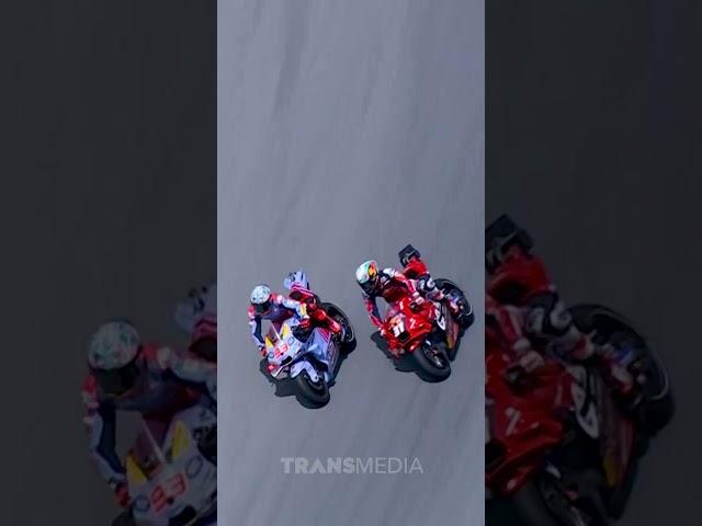 Raja Tikungan Marc Marquez Ajari Pedro Acosta Di Putaran Terakhir #catalangp