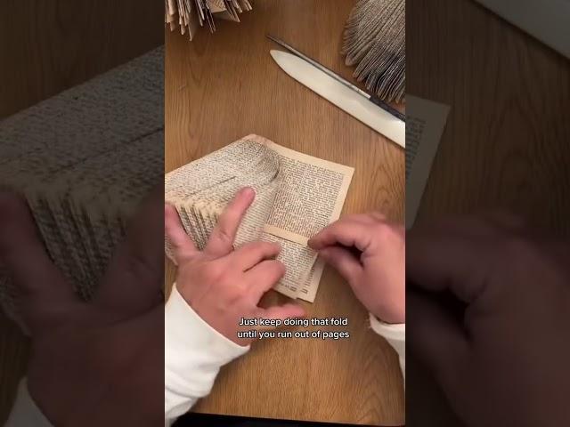 This book folding pattern is an easy one!!