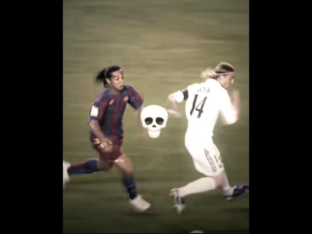 Ronaldinho Barcelona Skills 