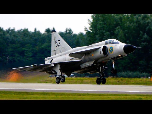 First time seeing Saab 37 Viggen STOL blew me away! [4K]