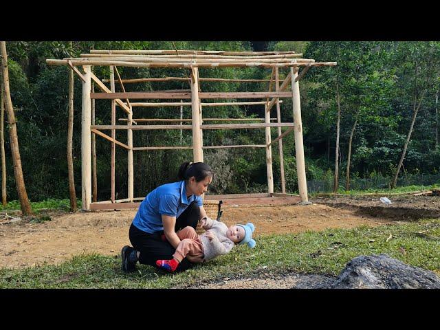 Single Mother: Mom & Daughter Building House Wood 2024 - Lý Phúc An