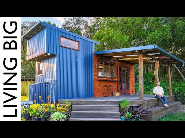 Zero Utility Bills And Ultimate Freedom In This Epic OFF-GRID Tiny House!