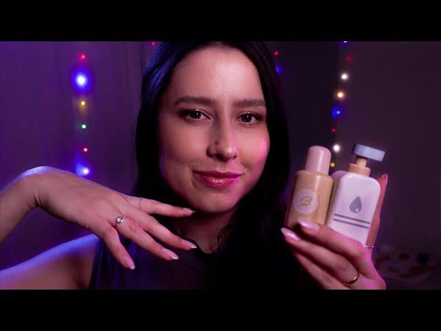 ASMR Wooden skincare for sleep    hand movement, mouth sounds, hair combing [Portuguese]