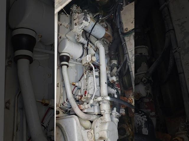 Wellcraft 330 Coastal Engine Room - CAT 3116s