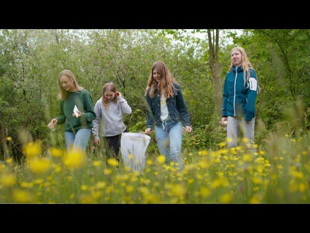 Auf Insektenpirsch mit Schüler*innen