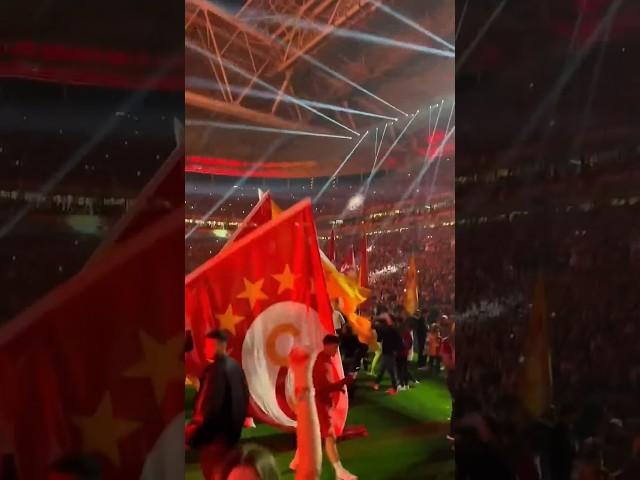 ️️#ultraslan #football #edit#galatasaray  #keşfet