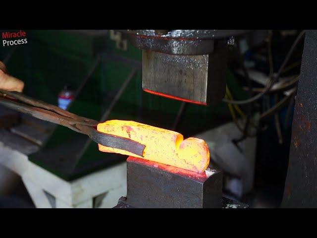 Amazing! The Birth of a Chinese Kitchen Knife with Unique Craftsmanship