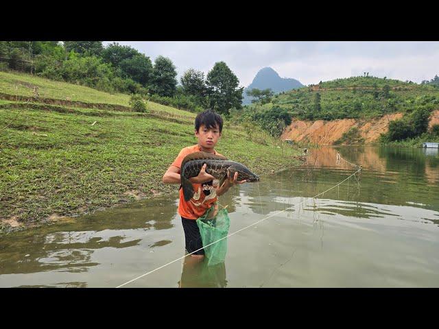 FULL VIDEO 65days highland boy khai Use rudimentary tools to make fish traps , fishing for sale