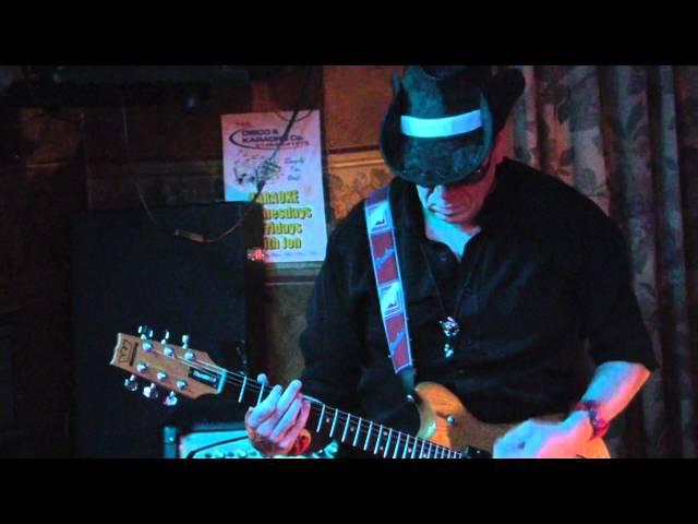 Bonnie Mac Blues Band-Foresters-Sat 20 Aug 09 (14) Blues Is My Business.MP4