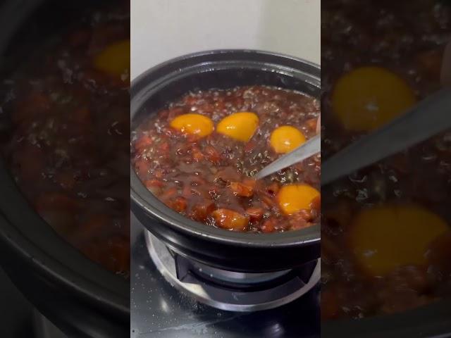 来报平安啦！简单吃个卤肉饭，哈哈哈哈！