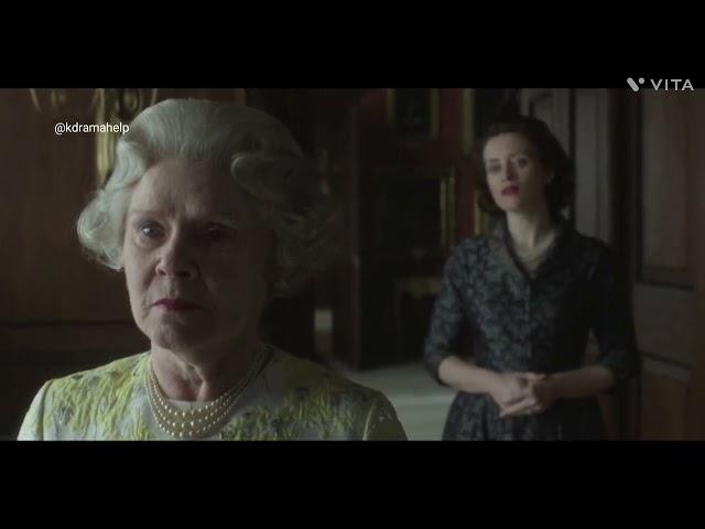 the young Queen Elizabeth tries to convince the queen not to abdicate[The crown season 6 episode 10]