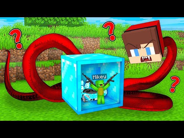 JJ SNAKE Attacked Mikey’s TINY BASE In DIAMOND BLOCK in Minecraft (Maizen)