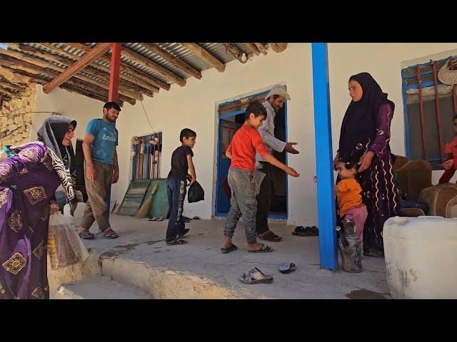 In the absence of Babak and his wife, Atabek's family takes care of his children.