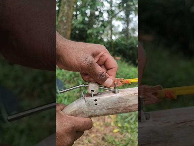 Mad For wood | Mad Simple Trigger Mackenzie | #youtubeshorts #diy #craft #new #diyslingshor #bow