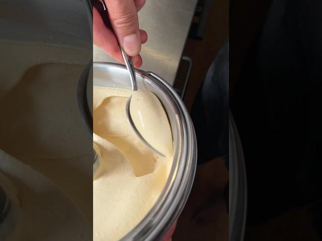 Ice cream scoop #cedriklorenzen