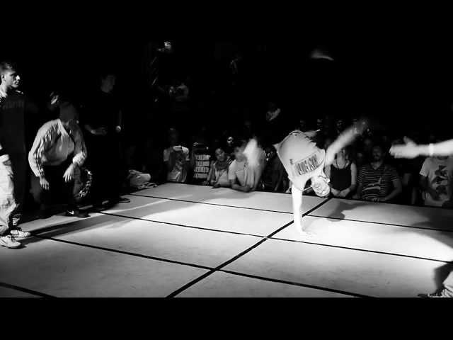 2 minutes of DYNAMITE! - ALL 4 HIPHOP BATTLE @ conne island (2012).