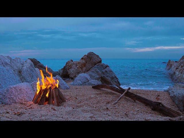 Campfire by the ocean - Waves sounds & Relaxing fireplace