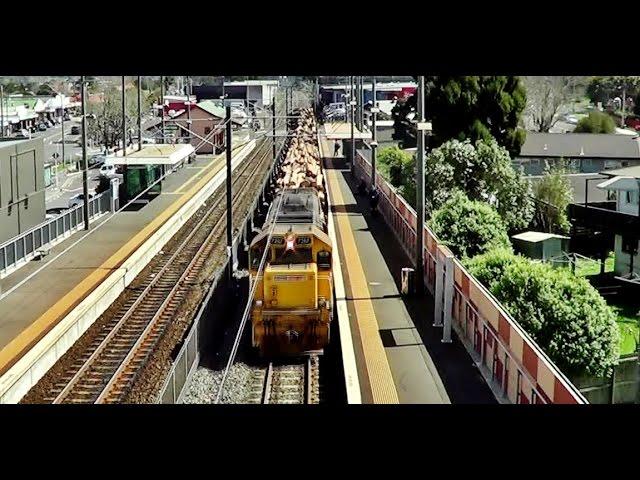 KiwiRail DFB 7267 on train 125 @ Glen Eden