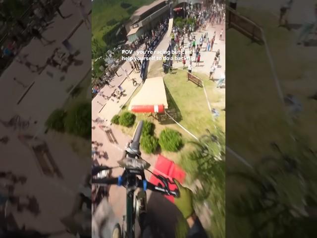 THE KING MTB ️@vitor.buchli #thekingmtb #freeride #urbandownhill